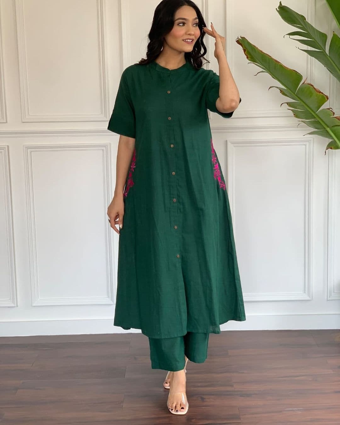 Kurta set alternate view