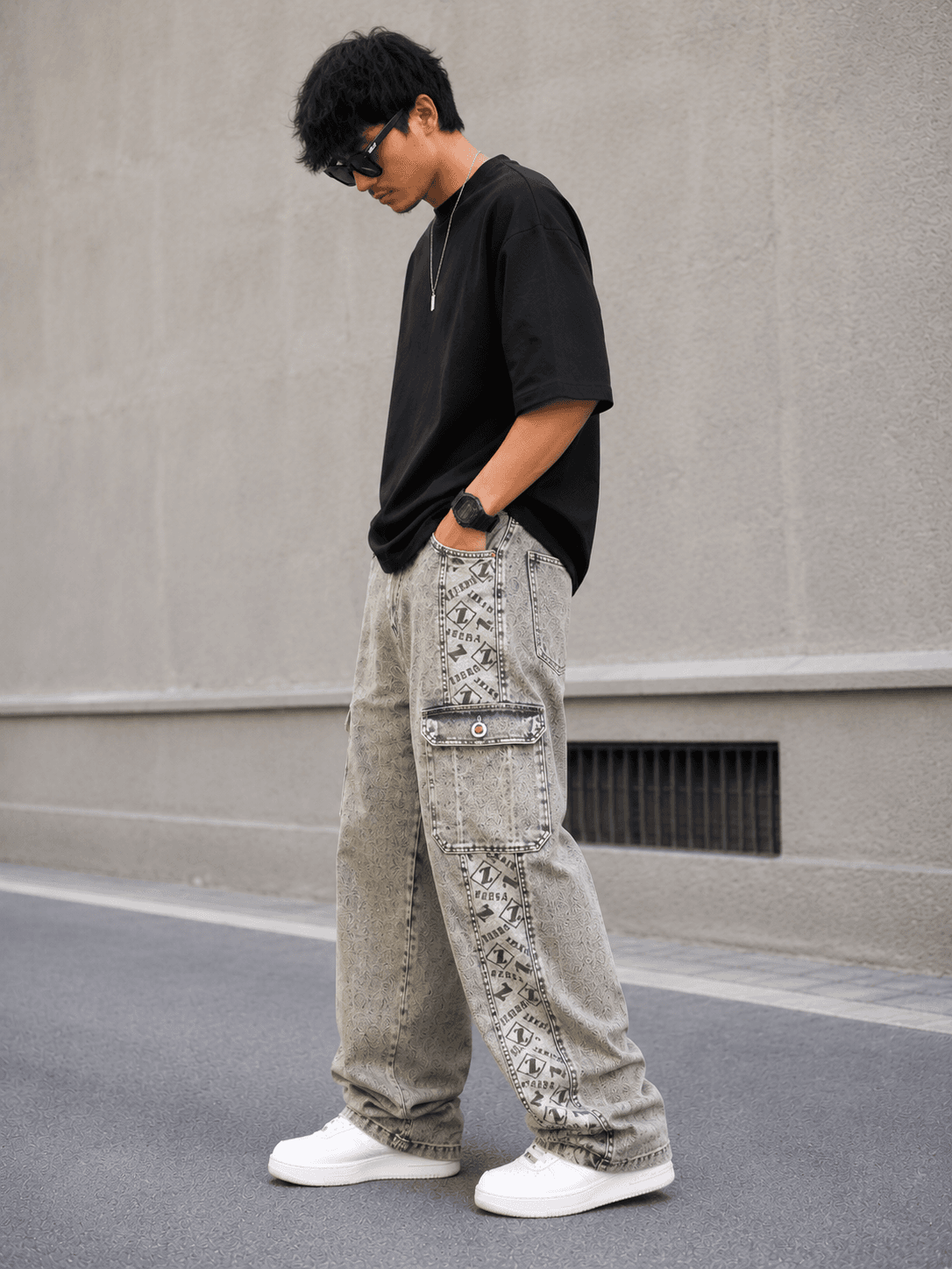 BAGGY JEANS PRINTED SIX POCKET alternate view