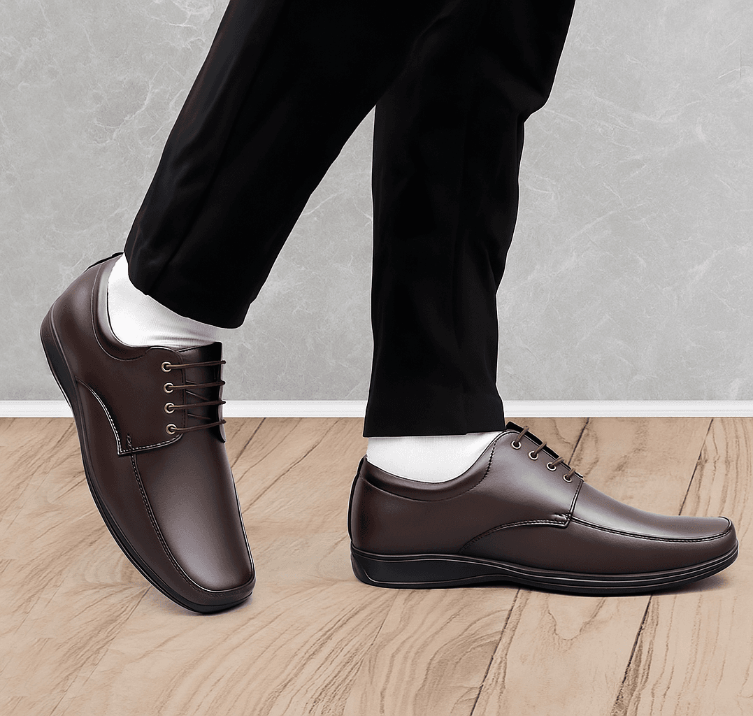 WUGO Men’s Classic Brown Lace-Up Formal Shoes