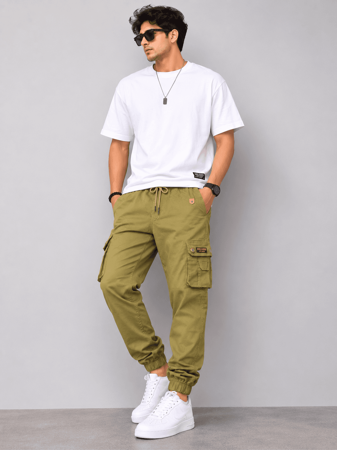 Men's Olive Green Cargo Pants alternate view
