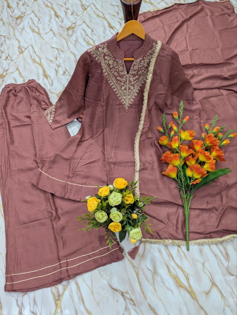 Heavy Vichitra Silk kurta set - Brown - view 2
