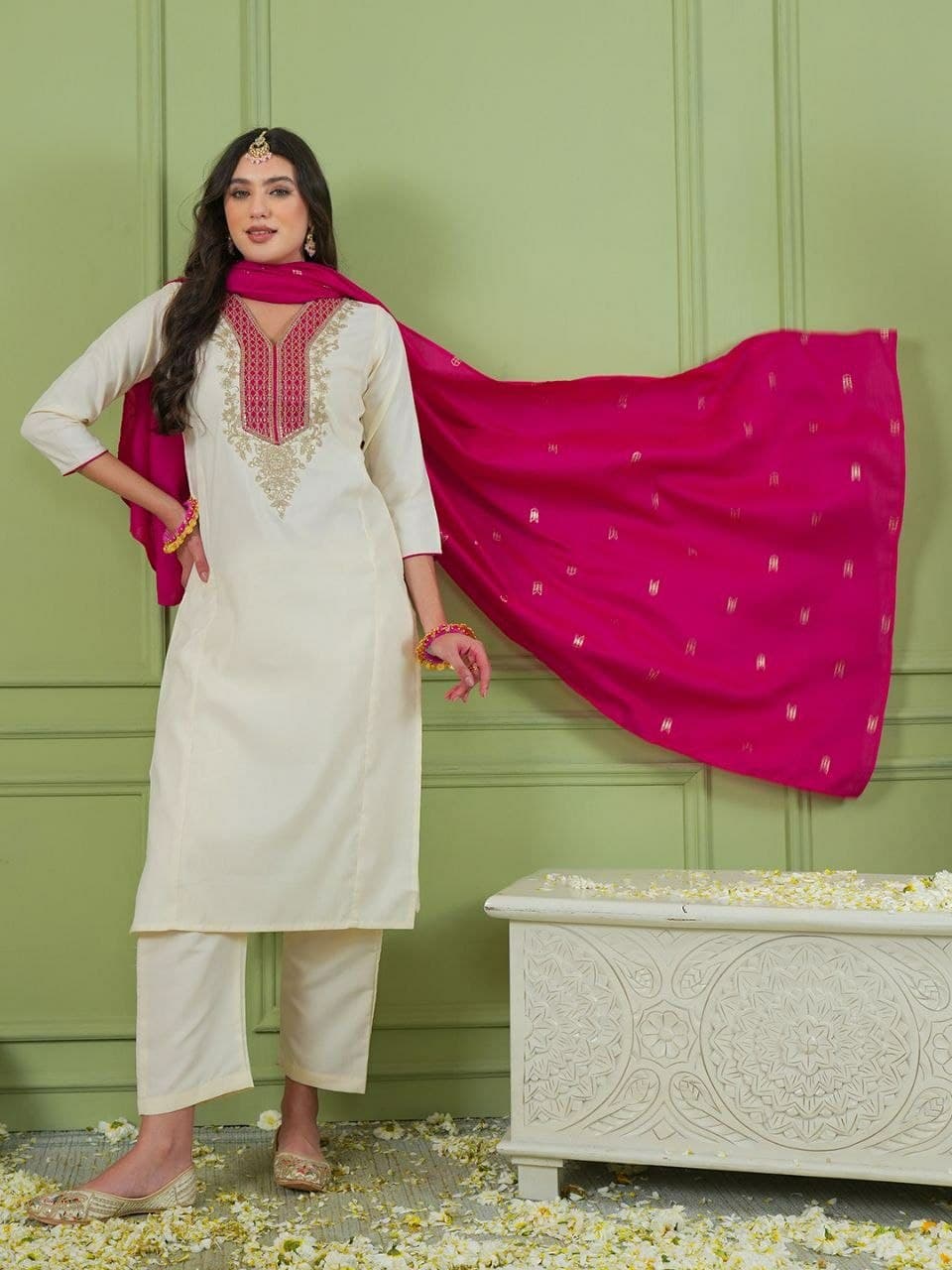 Heavy Simer Gold Silk Suit Set - White